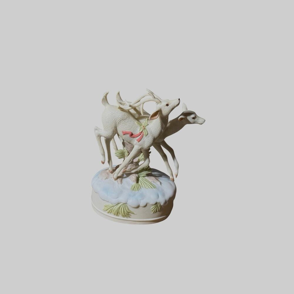 Collectable Vintage 1992 Enesco Musical Figurine Christmas Deer Reindeer